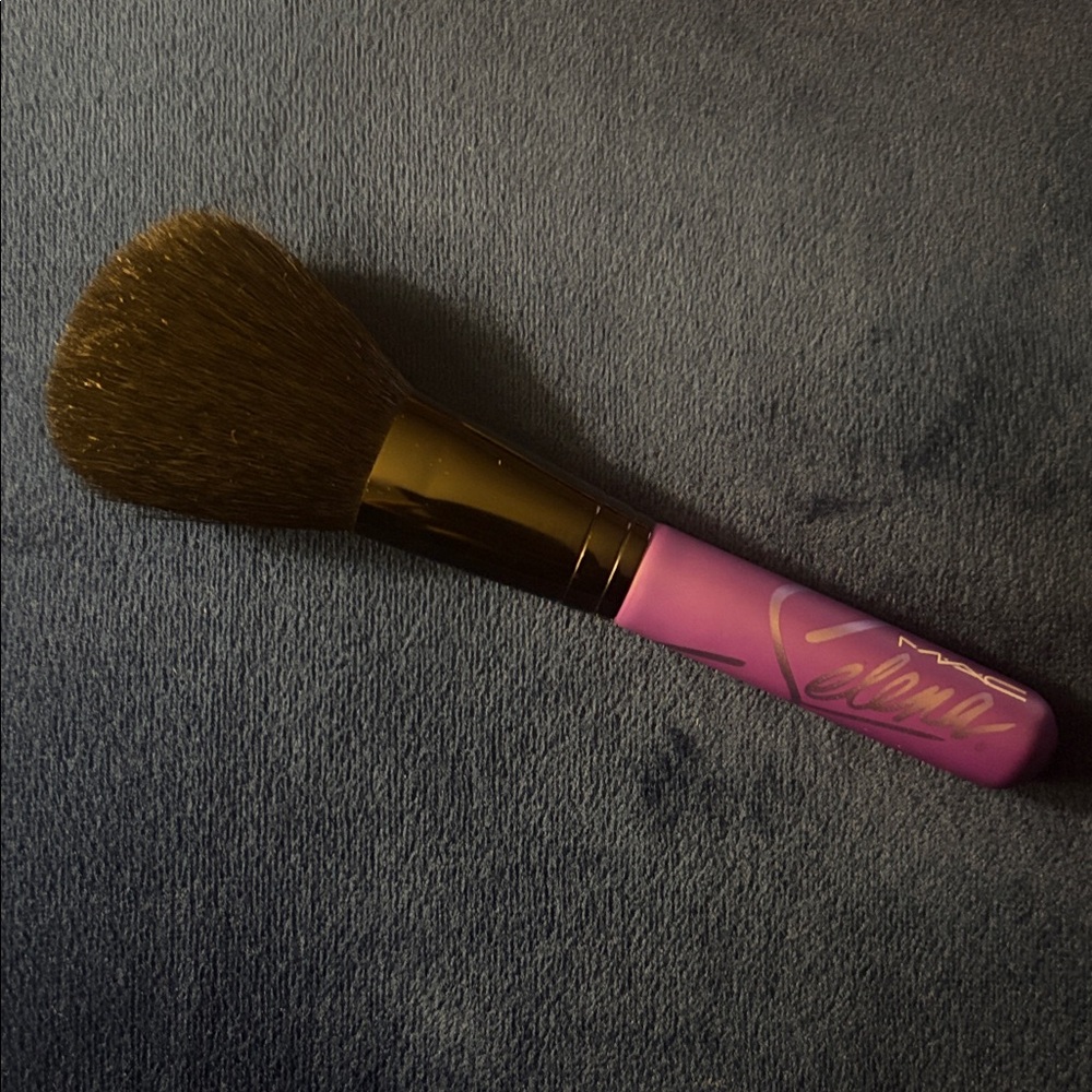 MAC Cosmetics Selena Brush - Purple and Brown